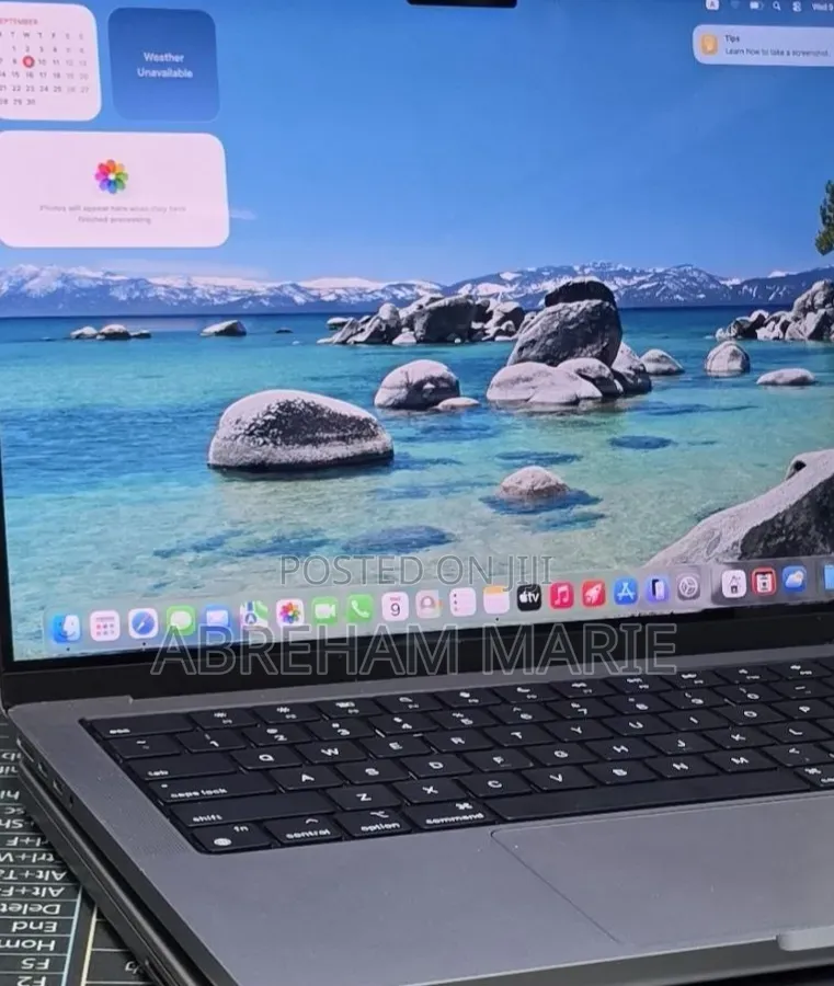 New Laptop Apple MacBook Pro 2021 M1 32GB Apple M1 Pro SSD 1T