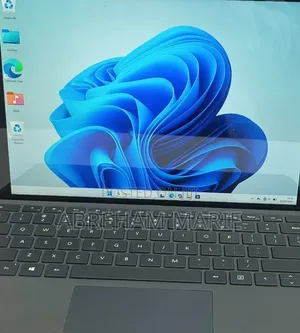 New Laptop Microsoft Surface Pro 3 8GB Intel Core i7 SSD 256GB