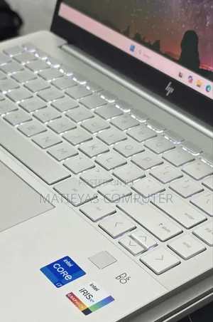 New Laptop HP Pavilion 14 16GB Intel Core i7 SSD 1T