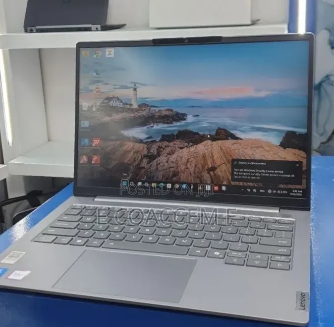 New Laptop Lenovo 16GB Intel Core 5 SSD 512GB
