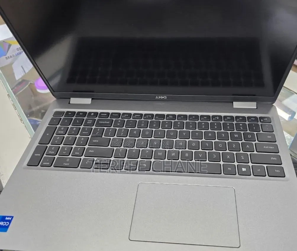 New Laptop Dell Precision 5560 8GB Intel Core i7 SSD 512GB