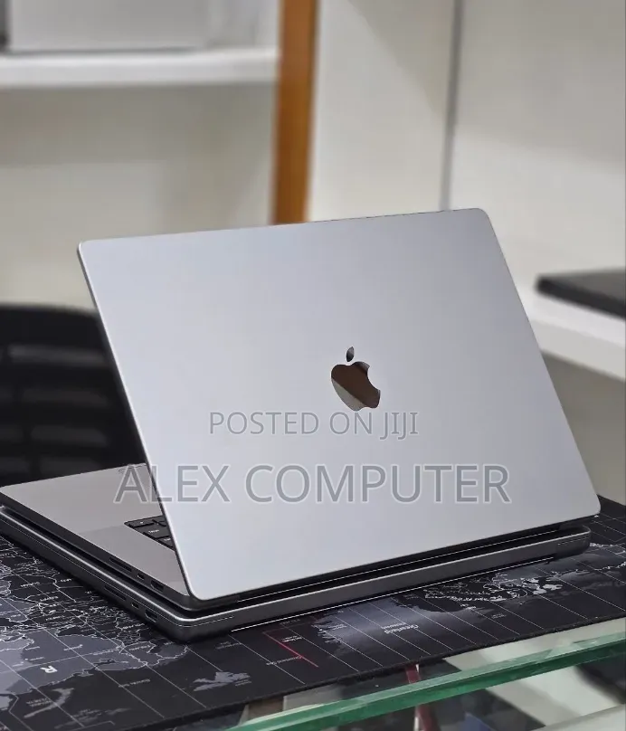 New Laptop Apple MacBook Pro 2021 M1 16GB Apple M1 Pro SSD 512GB