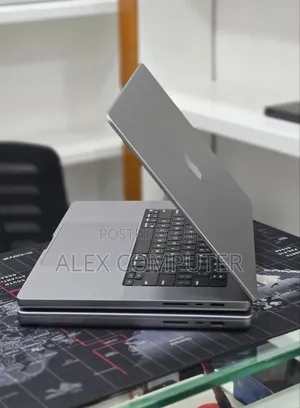 New Laptop Apple MacBook Pro 2021 M1 16GB Apple M1 Pro SSD 512GB