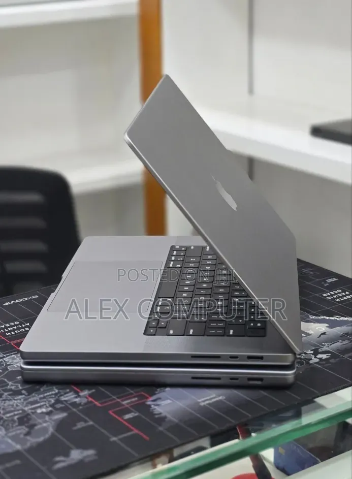New Laptop Apple MacBook Pro 2021 M1 16GB Apple M1 Pro SSD 512GB
