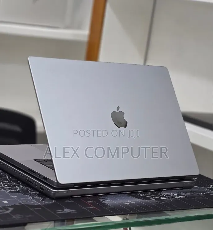 New Laptop Apple MacBook Pro 2021 M1 16GB Apple M1 Pro SSD 512GB