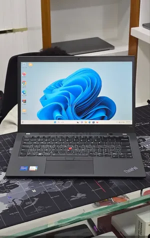 New Laptop Lenovo ThinkPad T14 G3 32GB Intel Core i7 SSD 512GB