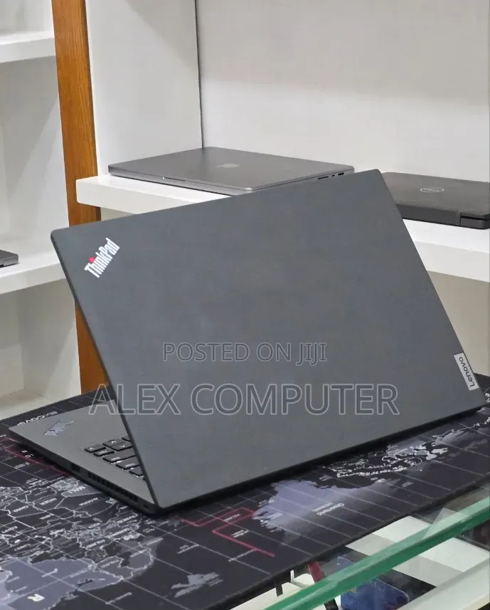 New Laptop Lenovo ThinkPad T14 G3 32GB Intel Core i7 SSD 512GB