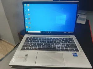 New Laptop HP EliteBook 830 G8 16GB Intel Core i7 SSD 512GB