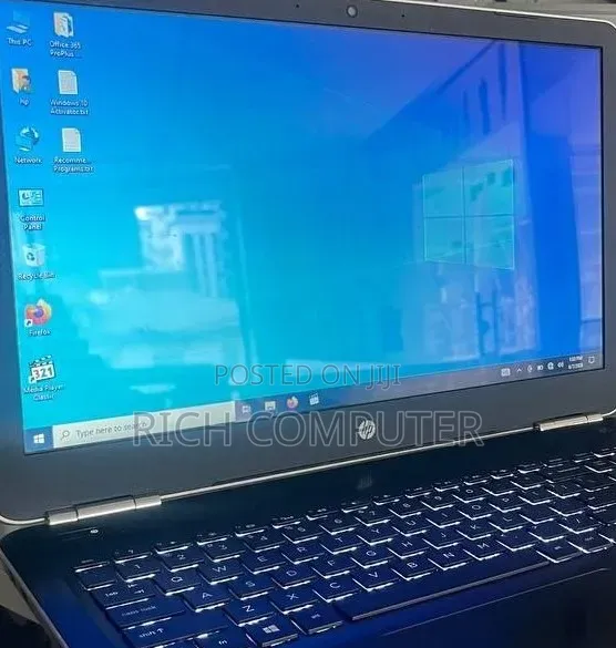 New Laptop HP Pavilion 15 8GB Intel Core i5 SSD 1T