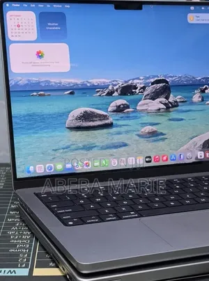 New Laptop Apple MacBook Pro 2021 M1 32GB Apple M1 Pro SSD 1T