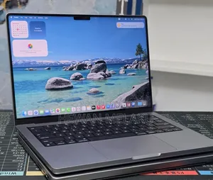 New Laptop Apple MacBook Pro 2021 M1 32GB Apple M1 Pro SSD 1T