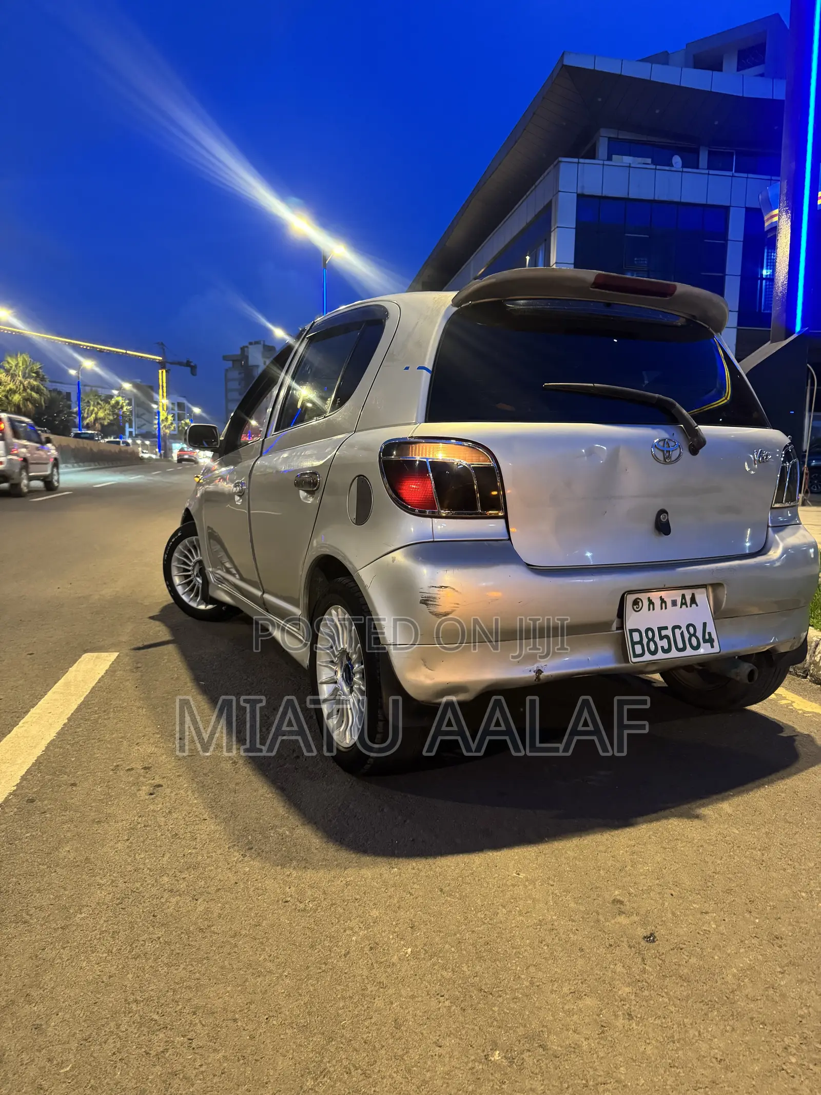 Toyota Vitz 1.0 FWD 3dr 2001 Silver