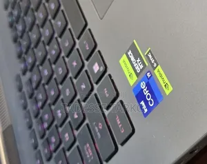 New Laptop Asus ROG Strix G18 16GB Intel Core i9 SSD 1T