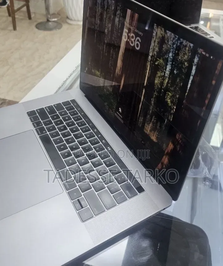 New Laptop Apple MacBook Pro 2019 16GB Intel Core i7 SSD 512GB