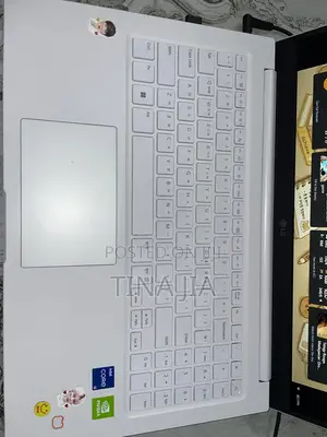 New Laptop LG 16GB Intel Core i5 SSD 256GB