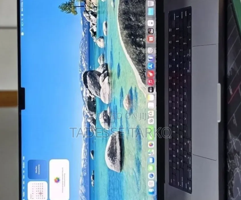 New Laptop Apple MacBook Pro 2023 M2 16GB Apple M2 SSD 512GB