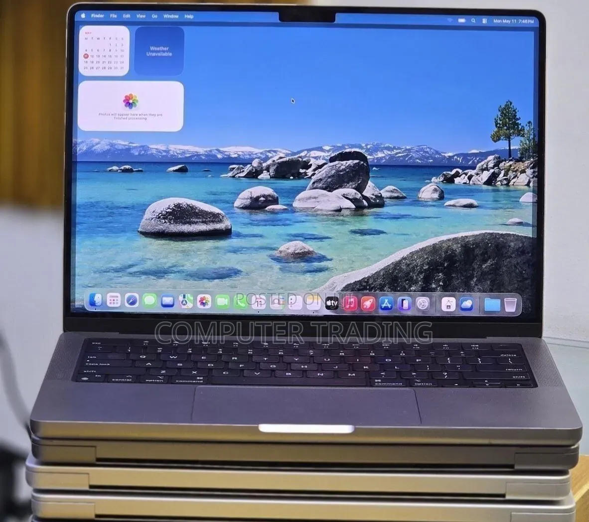 New Laptop Apple MacBook Pro 2020 M1 16GB Intel Core i7 SSD 512GB