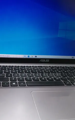 New Laptop Asus VivoBook 15 X505BA 8GB Intel Core i3 SSD 256GB