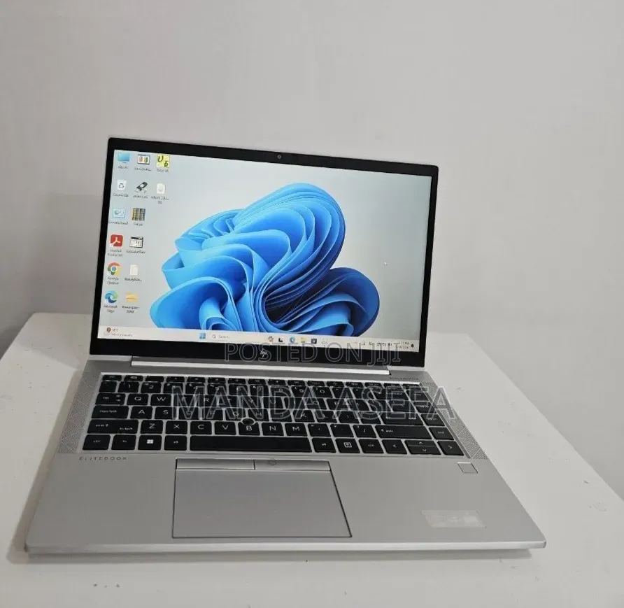 New Laptop HP EliteBook 840 G8 16GB Intel Core i7 SSD 512GB