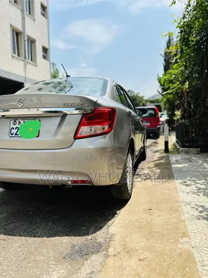 Suzuki Dzire 2022 Silver