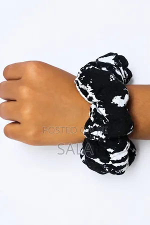 Hairaccesorie or Scrunchies