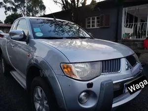 Mitsubishi L200 2007 Silver