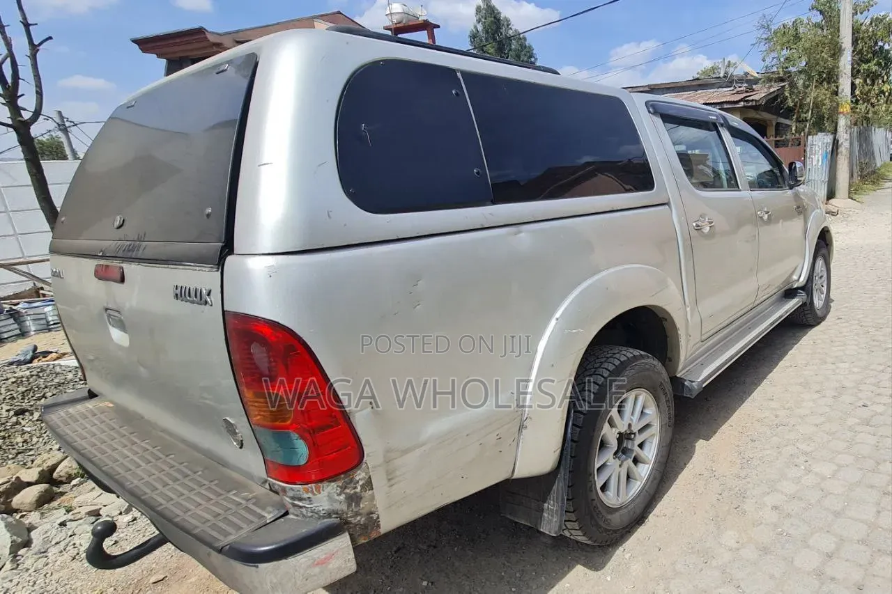 Toyota Hilux 2008 Beige