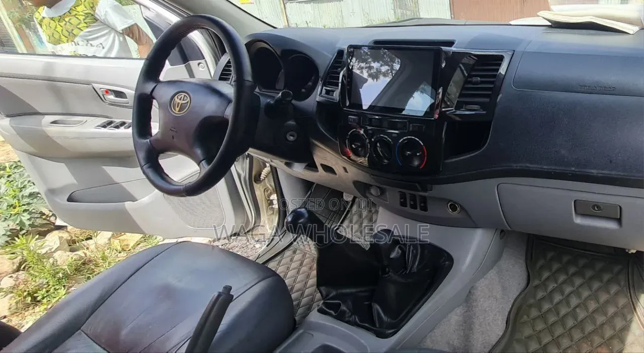 Toyota Hilux 2008 Beige