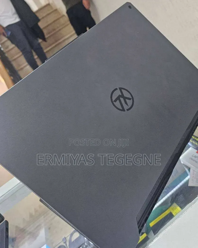 New Laptop Asus ROG Strix G15 16GB AMD Ryzen 7 SSD 512GB