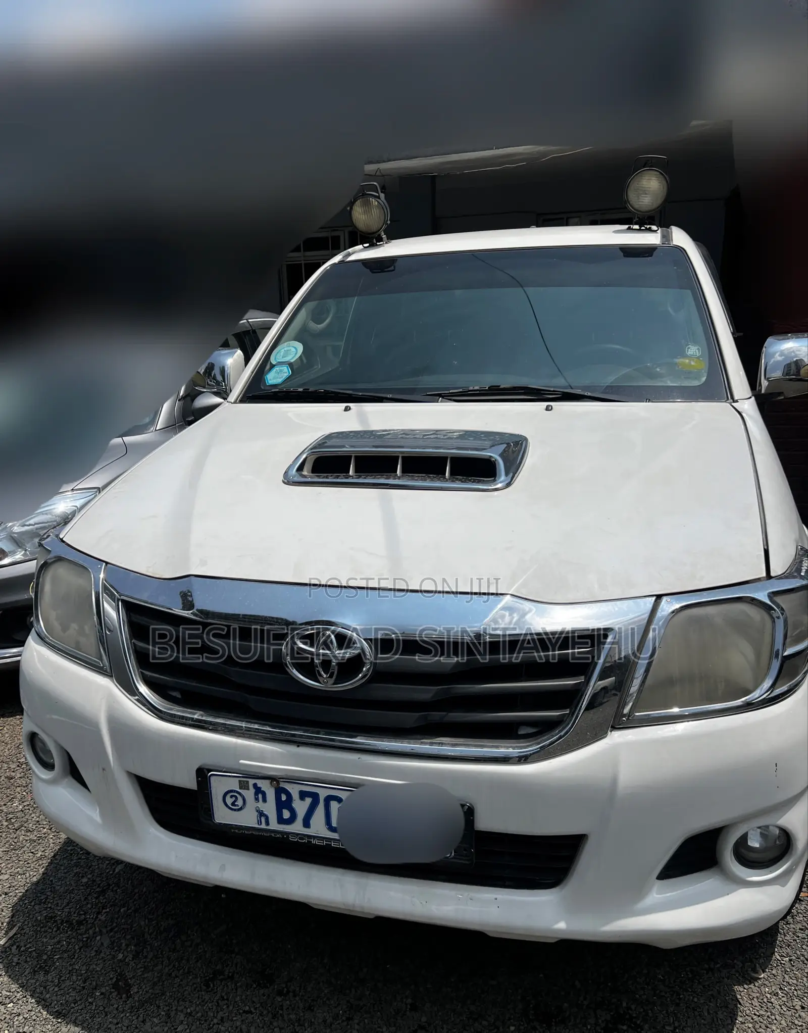 Toyota Hilux SR5 2015 White