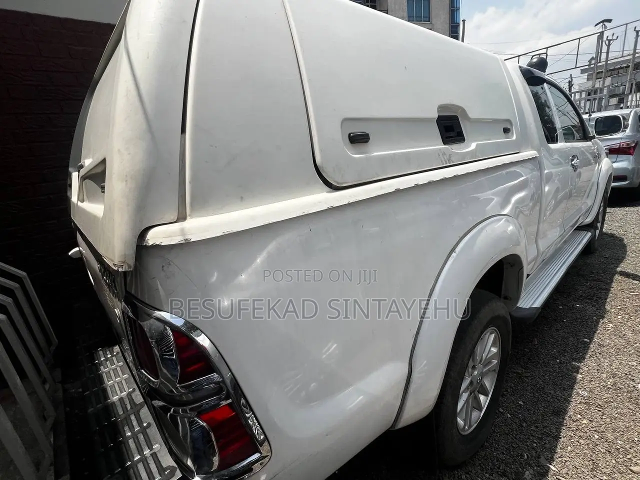 Toyota Hilux SR5 2015 White