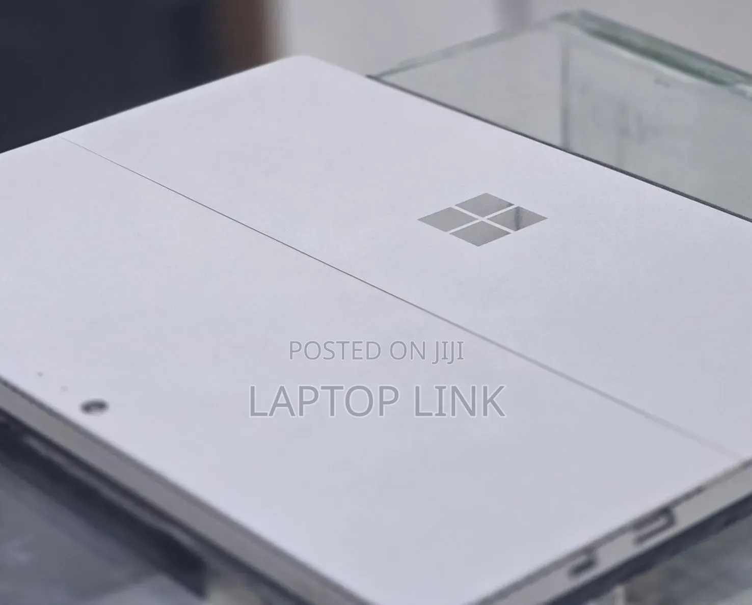 New Laptop Microsoft Surface Pro 4 8GB Intel Core i5 SSD 256GB
