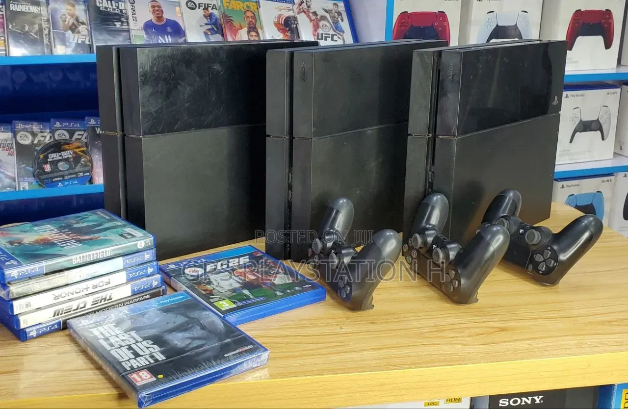 PlayStation 4 New Year Special Discount Gaming Console