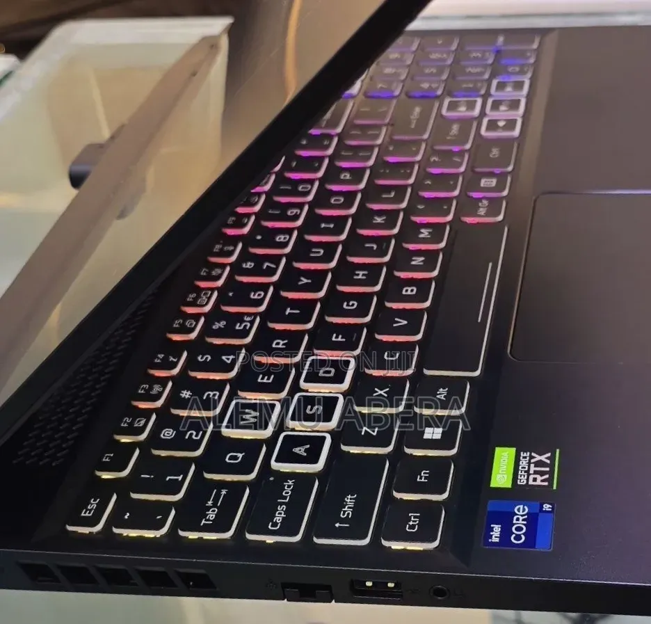 New Laptop Acer Nitro 16 16GB Intel Core i9 SSD 512GB