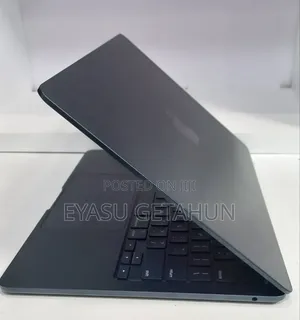New Laptop Apple MacBook Air 2022 M2 8GB Apple M2 SSD 256GB
