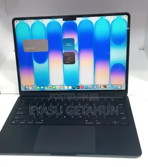 New Laptop Apple MacBook Air 2022 M2 8GB Apple M2 SSD 256GB