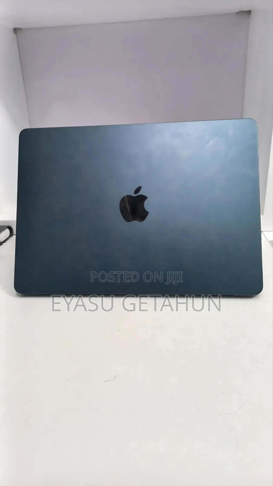 New Laptop Apple MacBook Air 2022 M2 8GB Apple M2 SSD 256GB