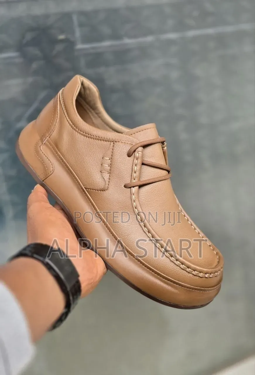 Casual Flat Leather High Master Quality Flat Lather Shoes for Man's.