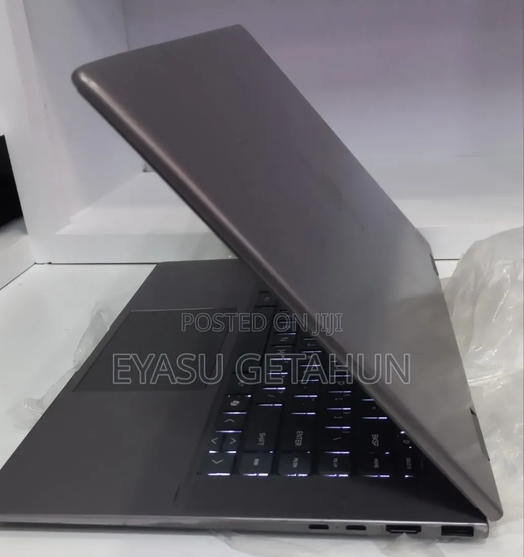 New Laptop HP Envy x360 16GB Intel Core Ultra 7 SSD 512GB