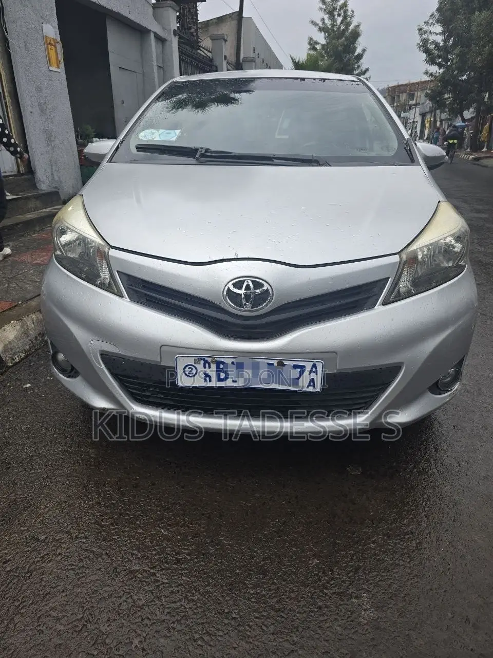 Toyota Yaris 2012 Silver