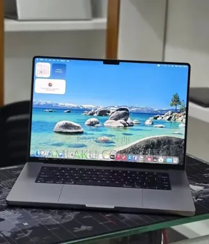 New Laptop Apple MacBook Pro 2023 M2 16GB Apple M2 SSD 512GB