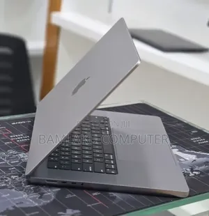 New Laptop Apple MacBook Pro 2023 M2 16GB Apple M2 SSD 512GB