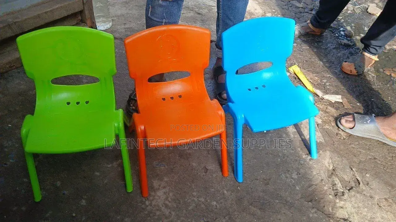 Children’s Plastic Chairs የልጆች የፕላስቲክ ወንበሮች – ለመዋዕለ ሕፃናትና ለቤት