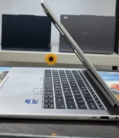 New Laptop HP EliteBook 840 10 16GB Intel Core i7 SSD 512GB