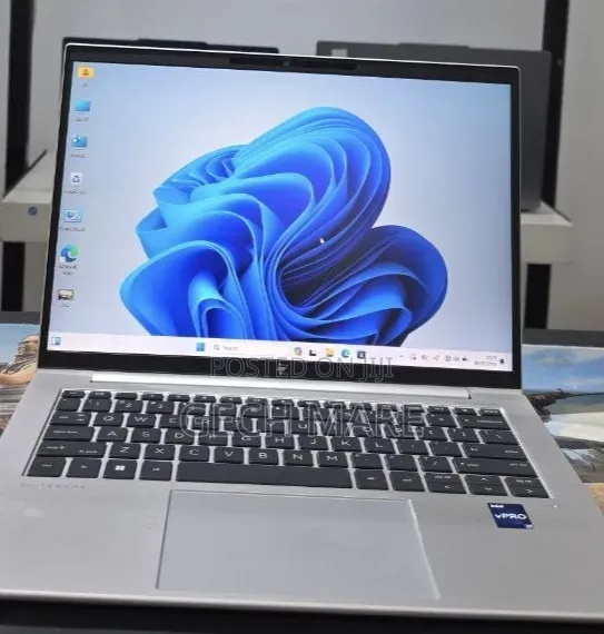 New Laptop HP EliteBook 840 10 16GB Intel Core i7 SSD 512GB