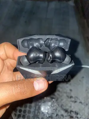 Gaming TWS Bluetooth Earbuds – RGB LED – USB Type-C