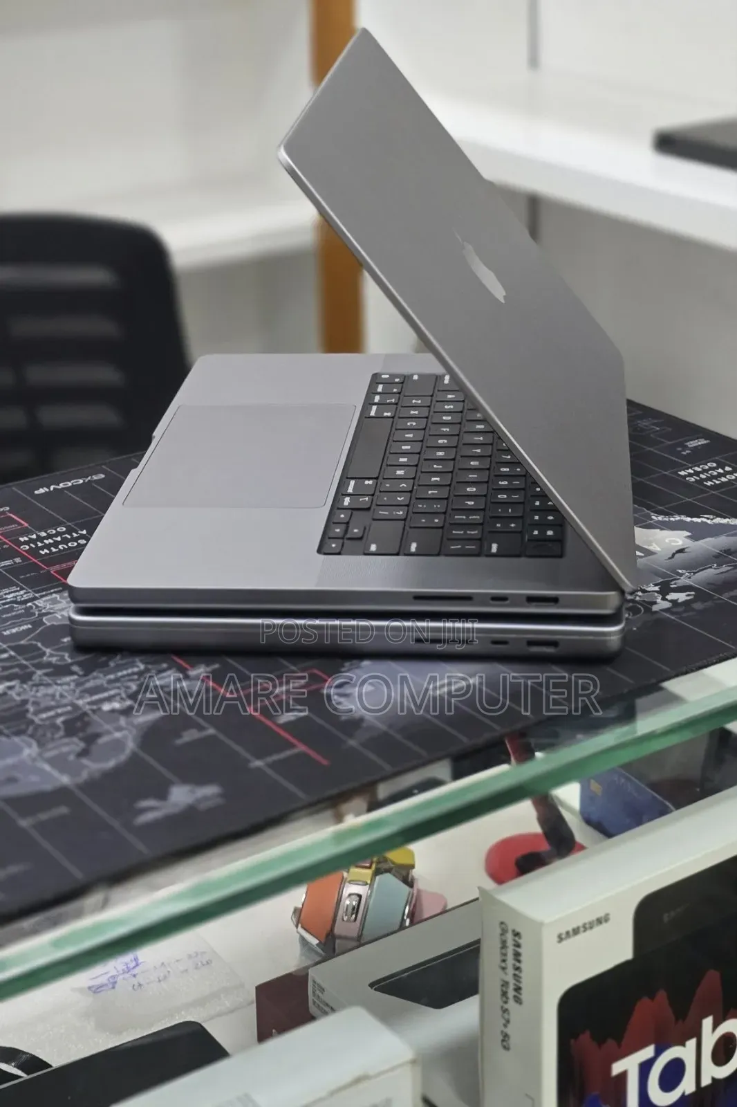 New Laptop Apple MacBook Pro 2021 M1 32GB Apple M1 Pro SSD 512GB