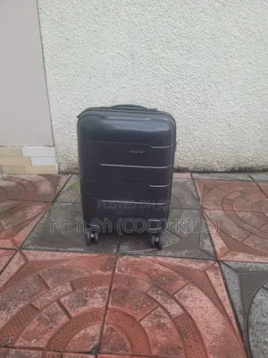 Sleek Horizontal-Groove Suitcase / Follow Me