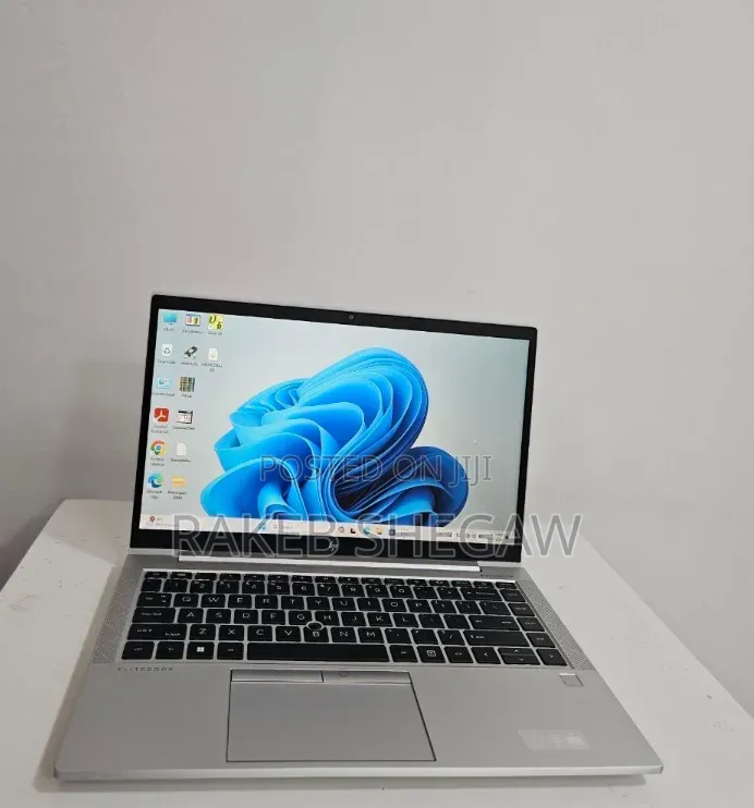 New Laptop HP EliteBook 840 G8 16GB Intel Core i7 SSD 512GB