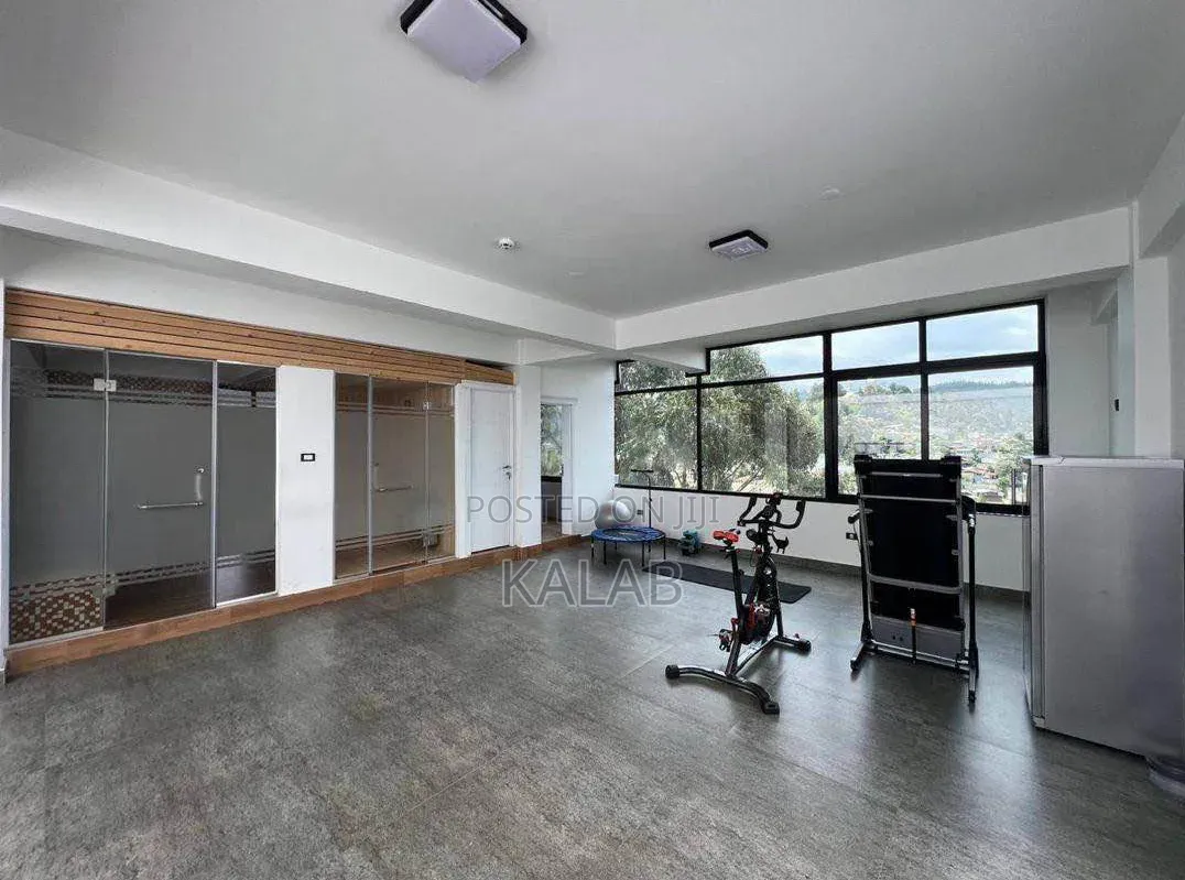 Furnished 8bdrm House in Yeka for sale